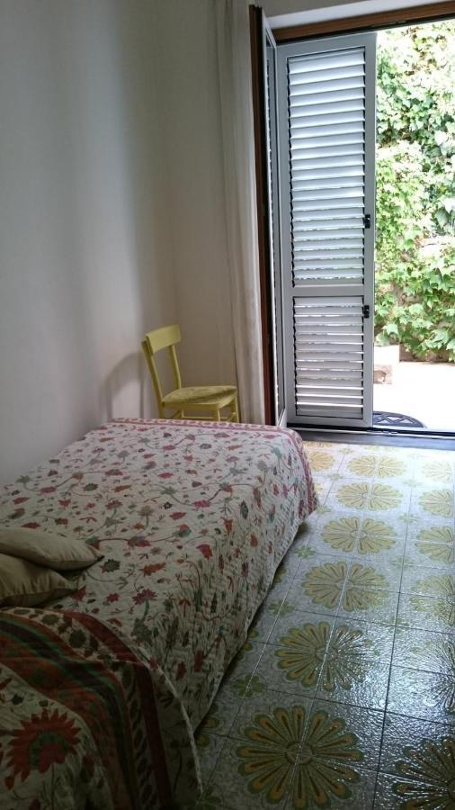 Villa L'Ulivina ซอร์เรนโต ภายนอก รูปภาพ