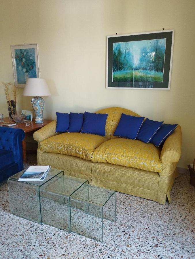 Villa L'Ulivina ซอร์เรนโต ภายนอก รูปภาพ
